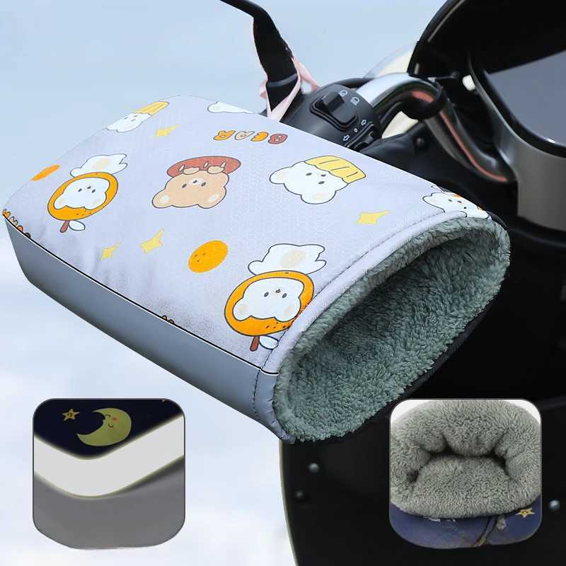 Winter Electric Bicycle Handlebar Cover Plush Thick Riding Gloves Warm and Windproof Motorcycle Handlebar Cover Accesorios Moto S25118