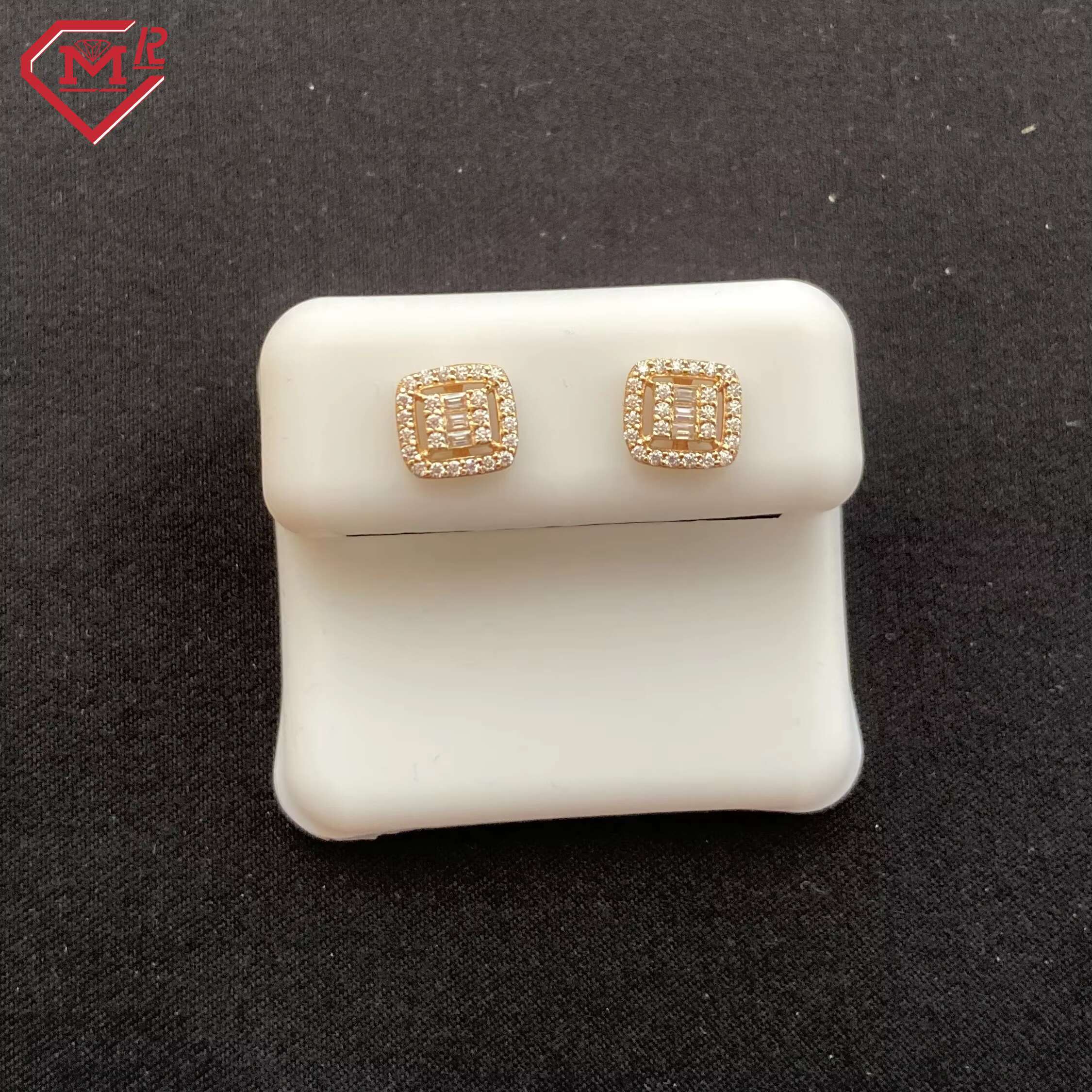 Luxury Real 10k Solid Gold Screw Back Earrings Iced Out Vvs Moissanite Gold Stud Earrings for Men