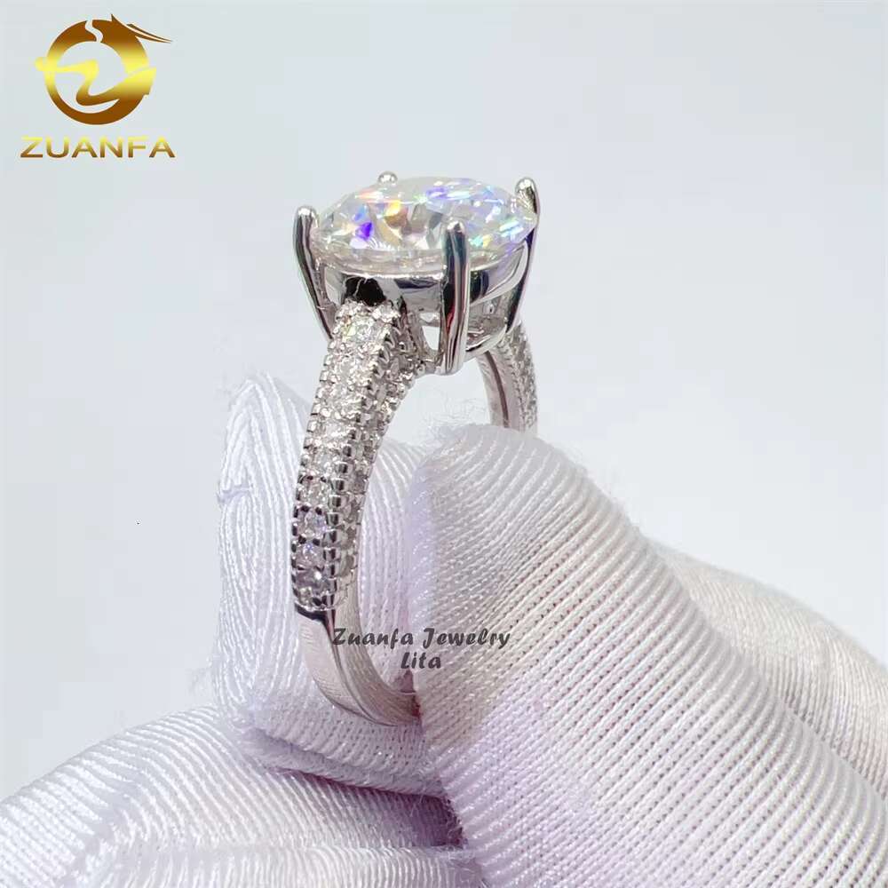 Luxury Vvs Diamond Women Wedding Ring 925 Silver Round 4ct Moissanite Engagement Ring