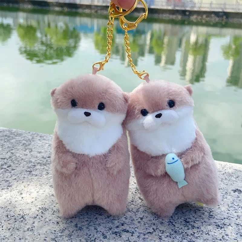 Cute Otter Handheld Fish Plush Pendant Keychain Fashion Backpack Keychain Pendant Cute School Bag Keychain Wallet Pendant W250411