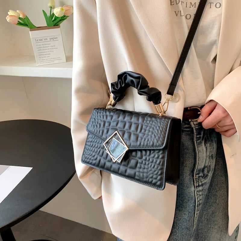 Pleated Square Bag Solid Color Shoulder Purse for Women Casual Crossbody Tote Textured Top Handle Bag Fashion Day-to-Night BagT251110
