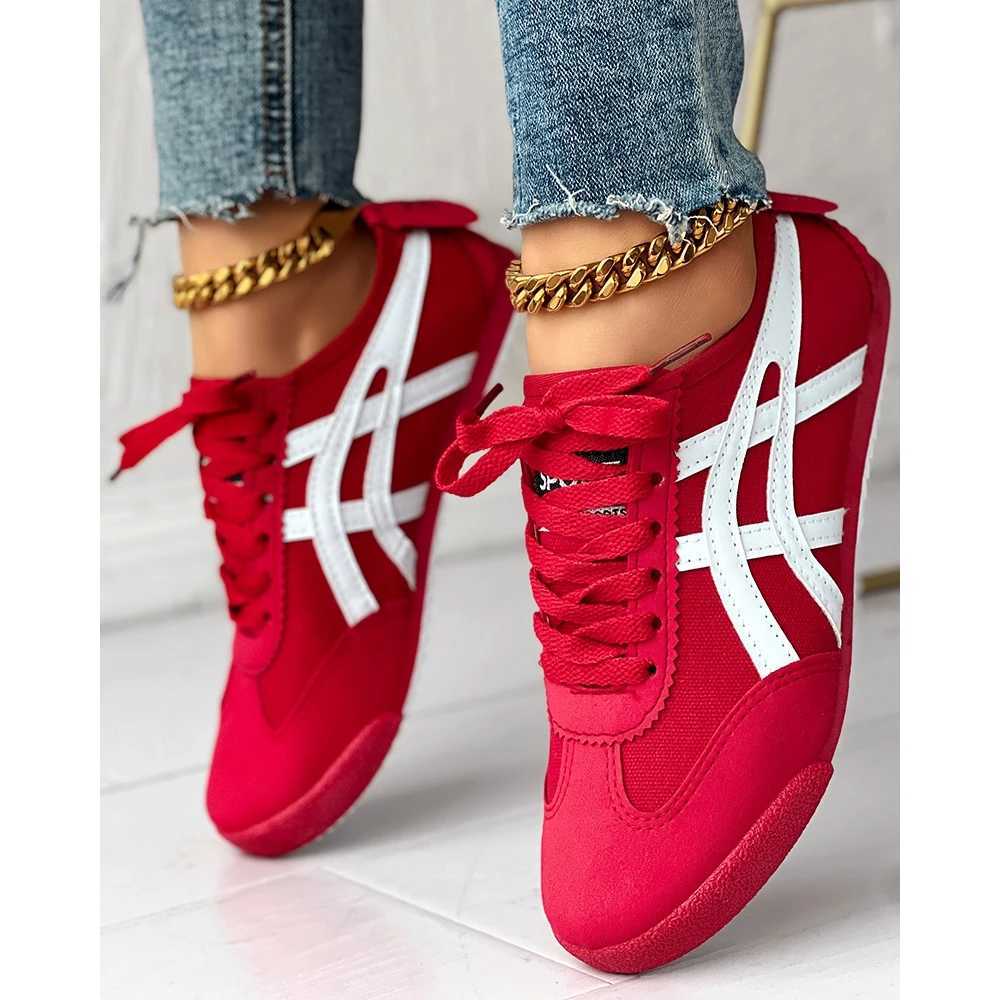 Womens eyeliner round toe CAP color lock sneaker autumn womens casual day flat shoes Korean spring autumn M250411