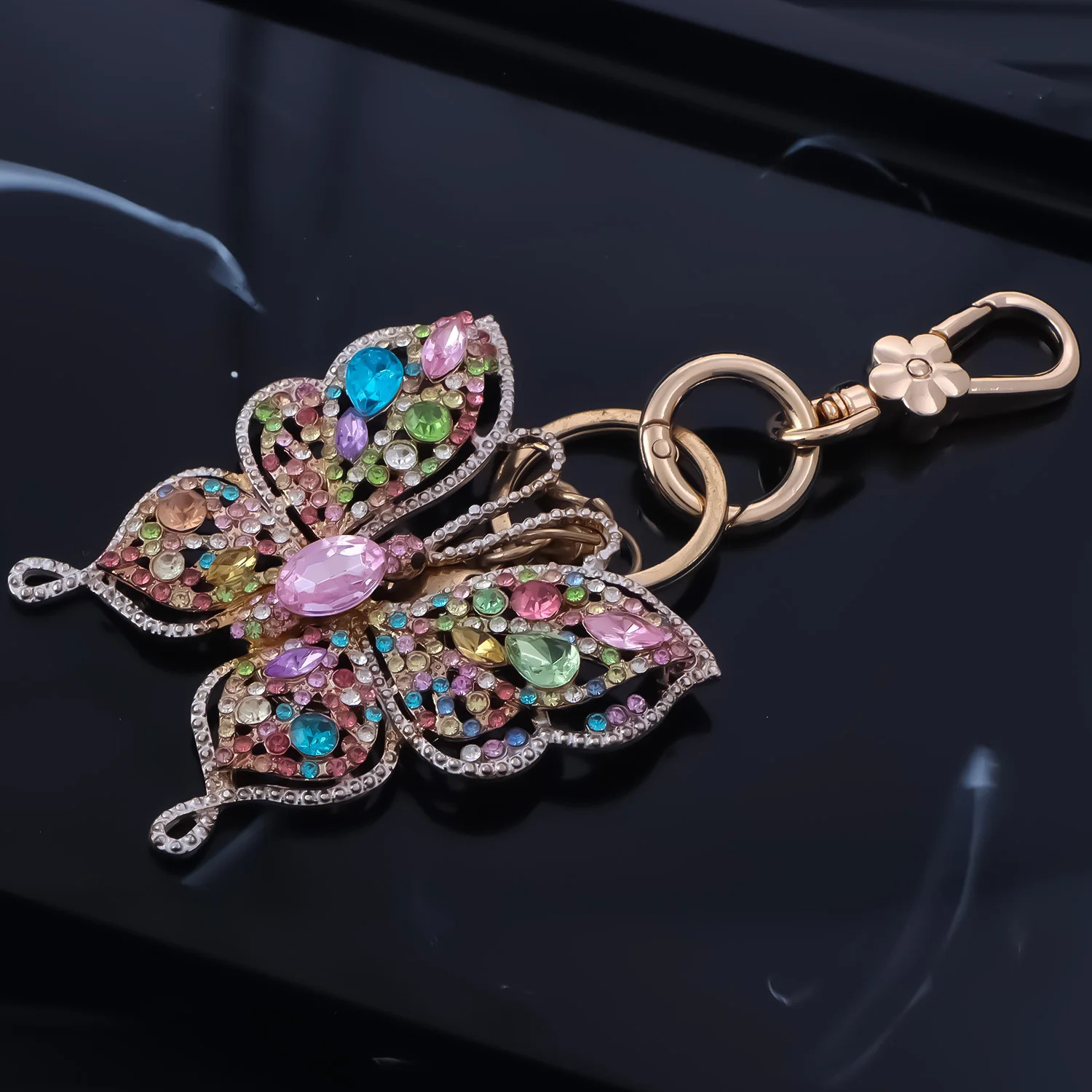 2pcs Flower Keychain Clip Key Ring Carabiner Keychain Clip Key Chain Hook Holder Organizer for Car Home 251110