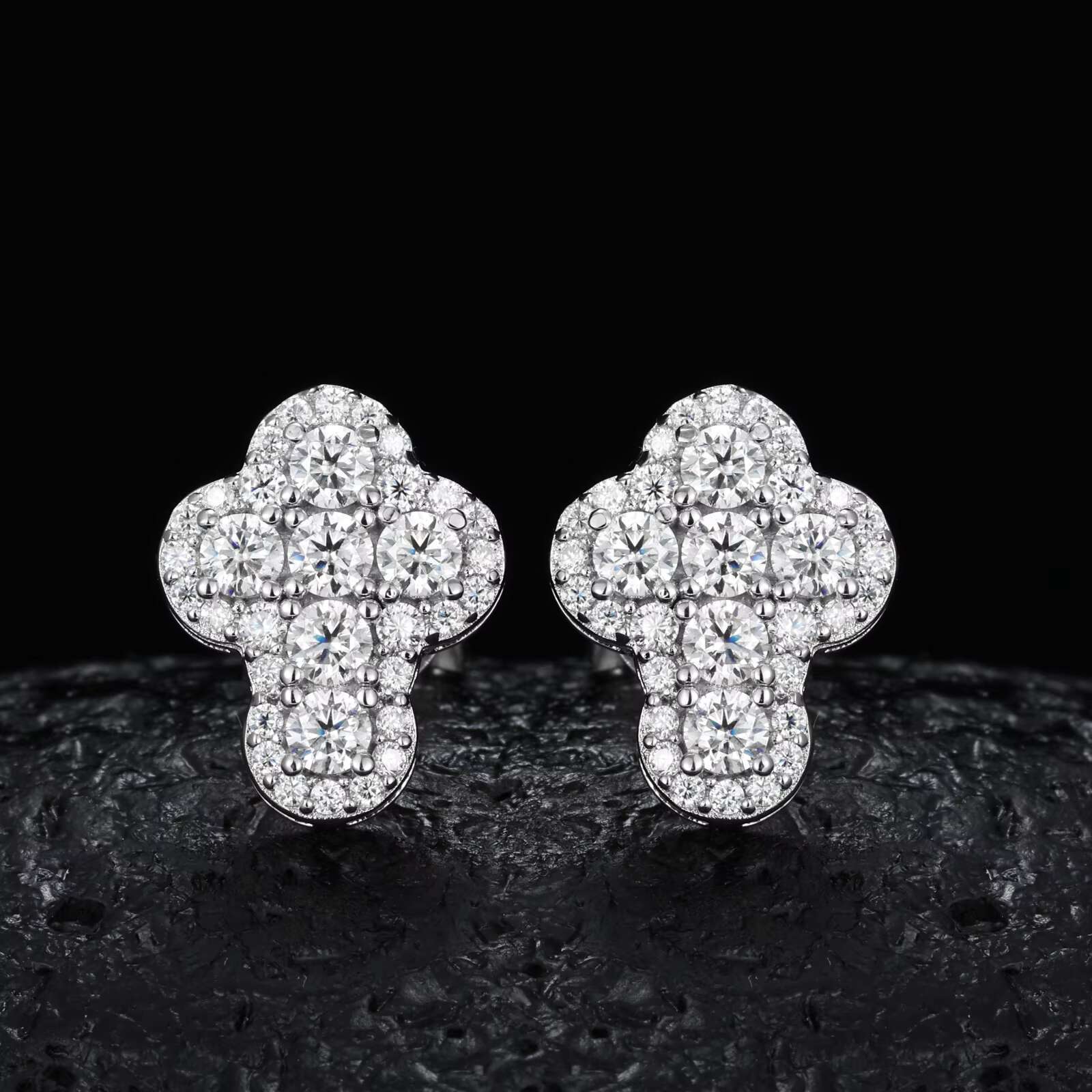 925 Sterling Silver Unisex Hip Hop Jewelry VVS D Moissanite Cross Earrings Iced Out Studs for Weddings Parties Silver Plated