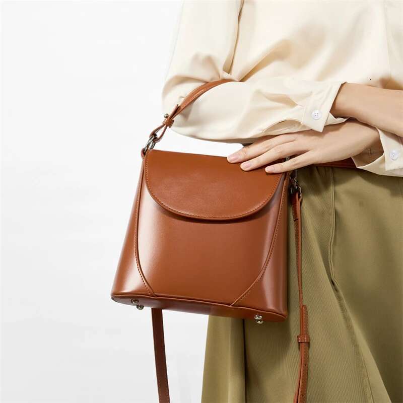 Designer Bag Burminsa Genuine Leather Small Shoulder Crossbody Bags For Women 2025 Designer Cydrical Purses Bucket Ladies Handbags