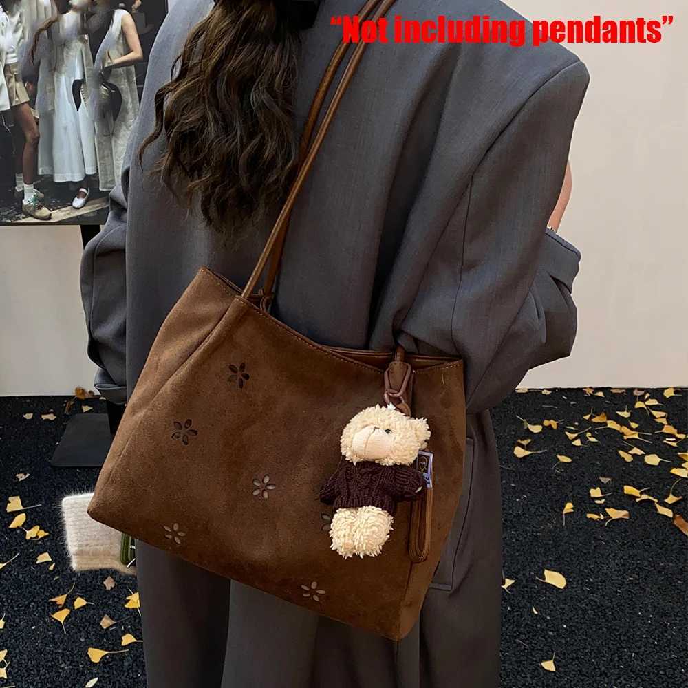 Hollow Out Bag for Women New Autumn and Winter High-End Retro Work Commute Tote Bag Large Capacity Shoulder BagT251110