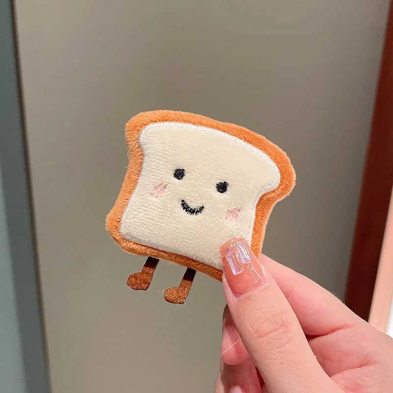 Toast Hanging Bag Pendant Cute Cartoon Plush Doll Decoration Keychain Backpack Pendant Womens Creative Gift W250411