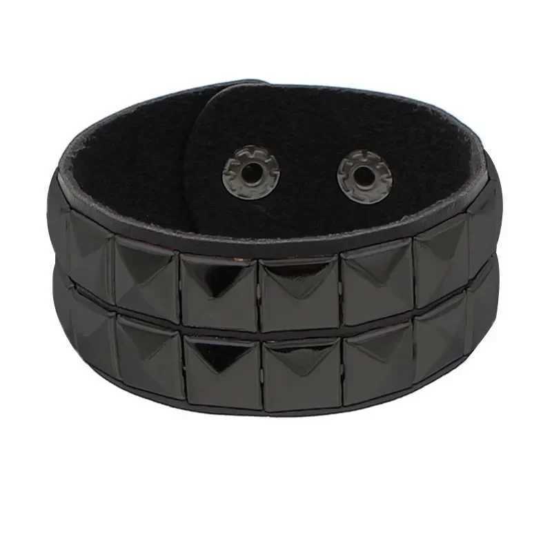 New Punk Fashion Men Black Cuff Leather Bracelet Wristband Metal Rivets Stud Charm Bangle for Women Rock Gothic Jewelry 2024C250410