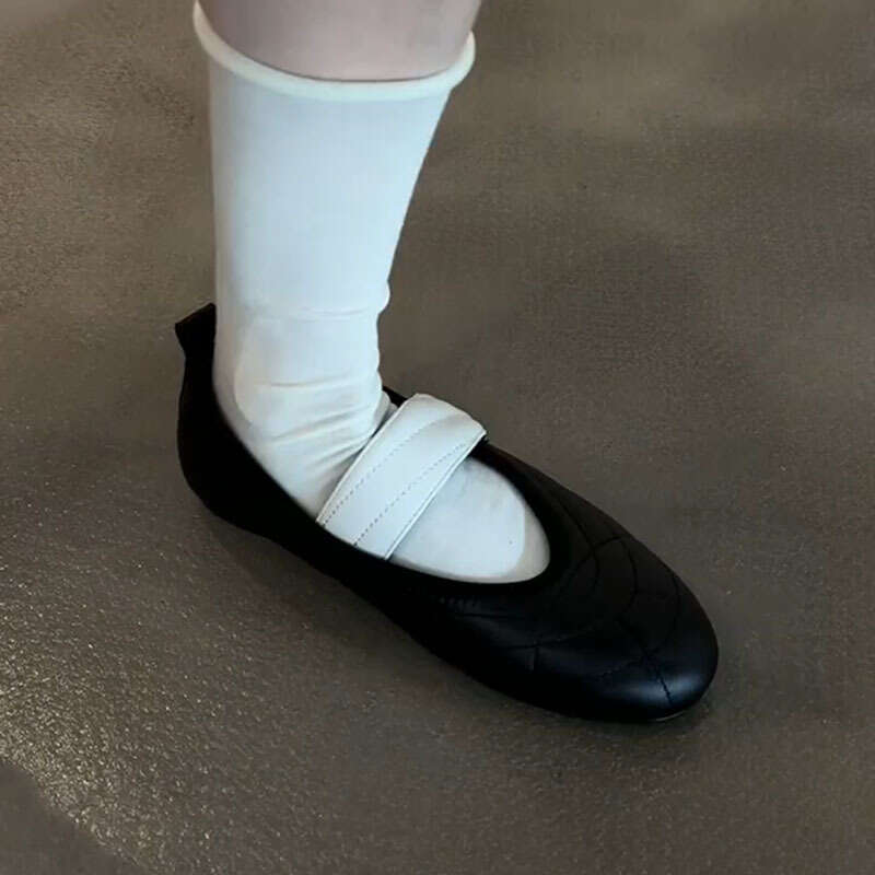 2025 Fall Round Toe Velcro Mary Jane for Women Comfortable Flats Designer Shoe Soft Sole Color Block Ballet Shoes