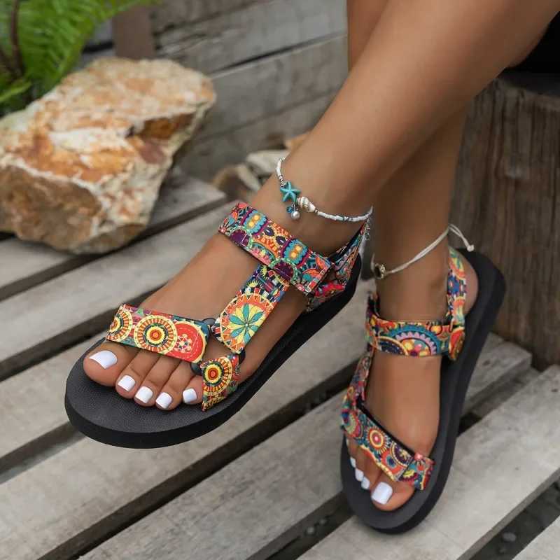 Womens shoes 2024 open toe womens shoes summer bohemian mixed color soft sole lightweight casual comfortable flat shoesXJ250410
