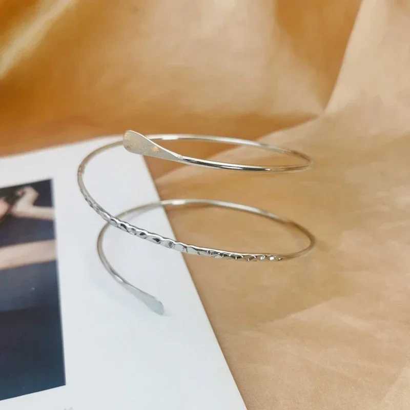Punk Alloy Upper Arm Open Ended Cuff Bracelet Bangle Women Adjustable Armbands Costume Accessory for WomenC250410