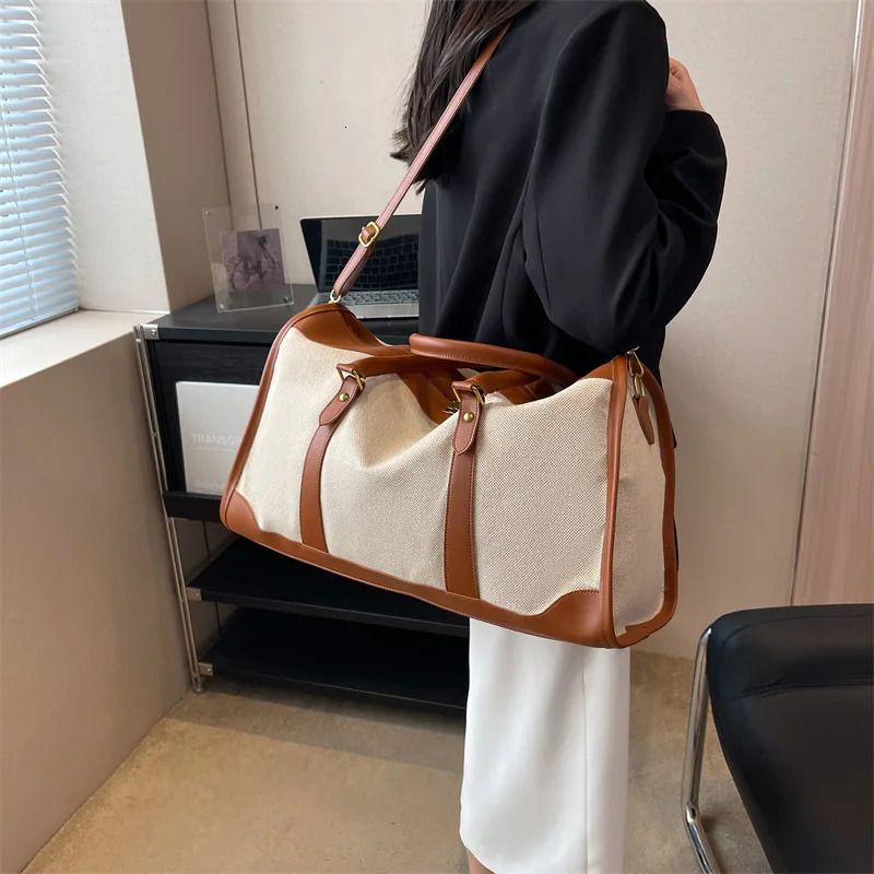 Retro Ladies Handbag Canvas Travel Luggage Bag Sports Fitness Short Large Capacity Color Collision Travel Bag 251110
