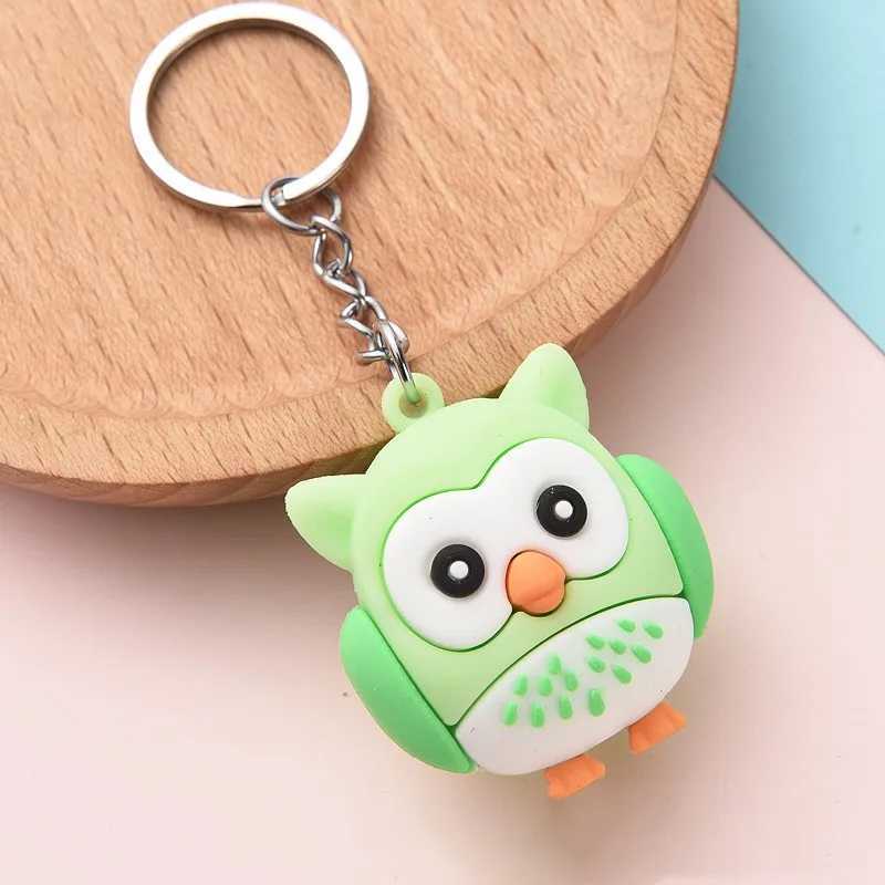 New cartoon owl keychain pendant small animal keychain car keychain activity small gift accessories W250411
