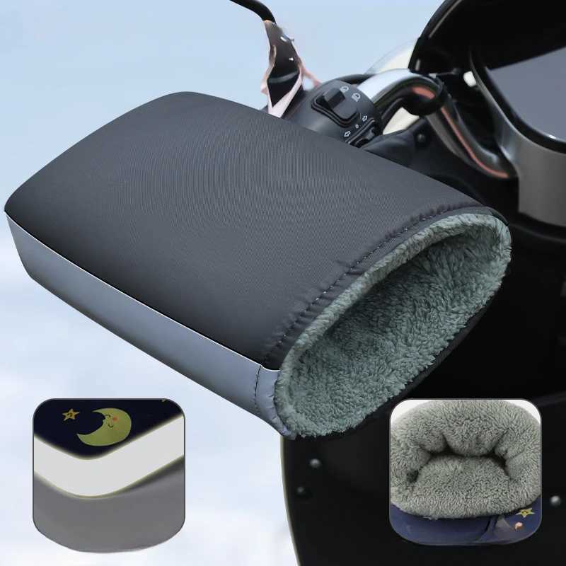 Winter Electric Bicycle Handlebar Cover Plush Thick Riding Gloves Warm and Windproof Motorcycle Handlebar Cover Accesorios Moto S25118