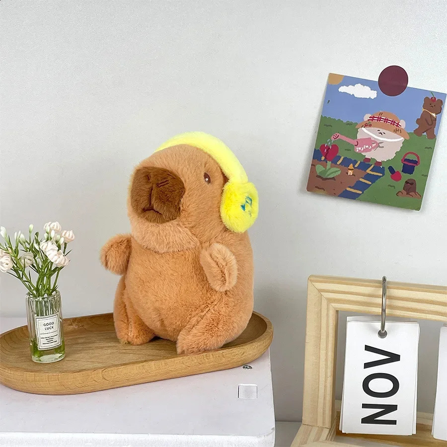 Cute capybara with headphones kids toy head cover cappibala doll keychain pendant soft stuffed animal doll couple keychain gift 250407