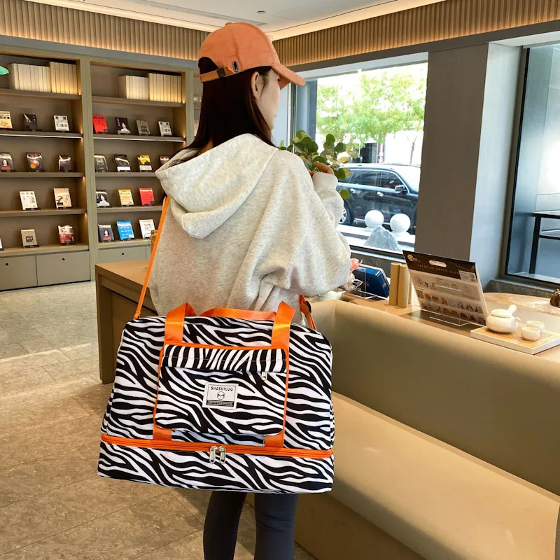 Large Size Luggage Bag Women Travel Handbag Zebra Print Waterproof Pull Rod Boarding Fitness Dry and Wet Separation Weekend Bag 251110