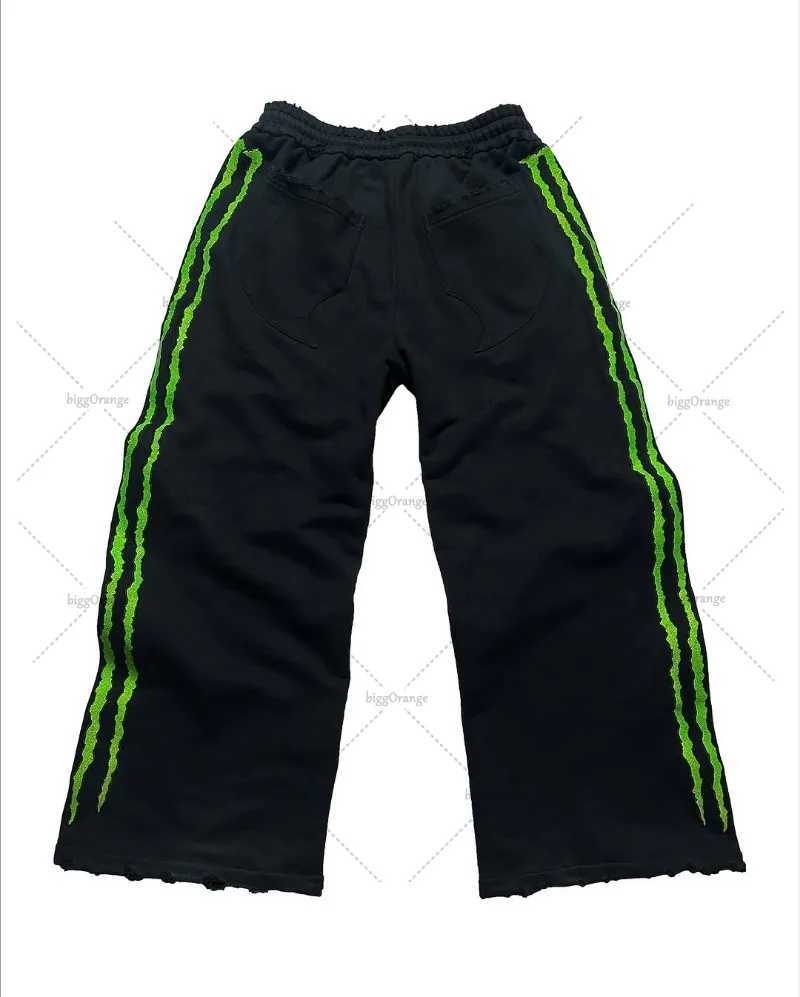 New Y2K streetwear Trousers Hip hop Harajuku retro reflective striped sports pants for men Gothic punk casual fashion loose and loose legsXJ250410
