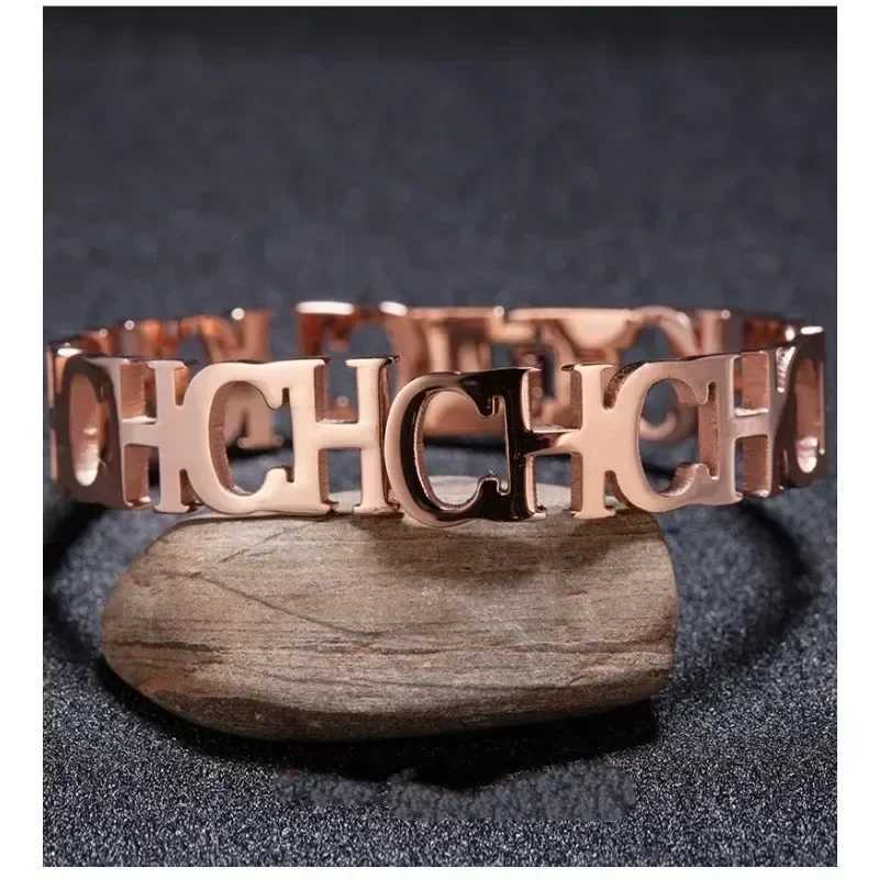 CH Panther Womens Luxury Wolf Bracelet Elegant Love Bangle for Stylish AccessoriesC250410