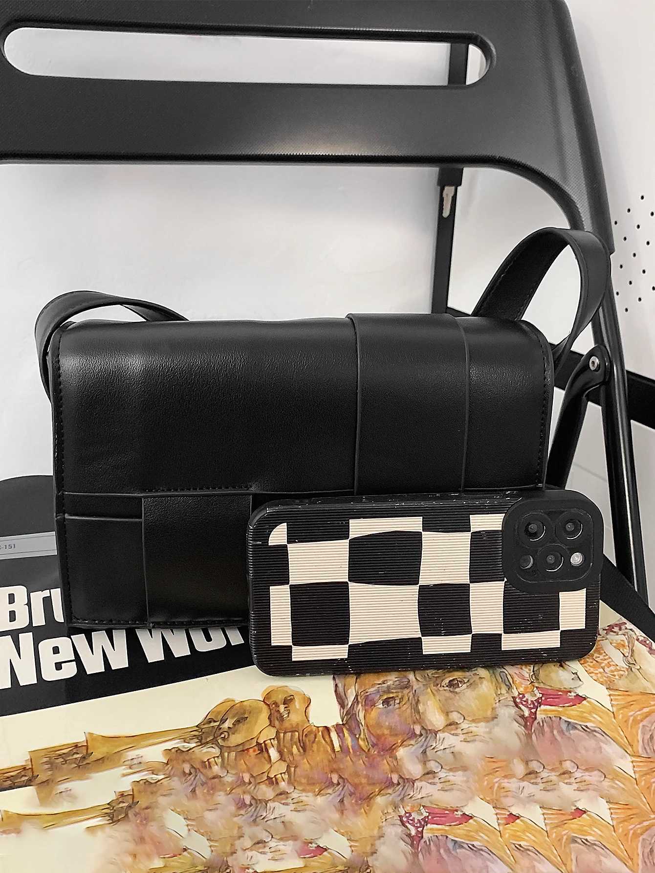 VC Mens Vintage Simple Solid Shoulder Bag Fashion Niche Design Crossbody Bags for Men Brown Sling Bag Men Small Satchel BagT251110