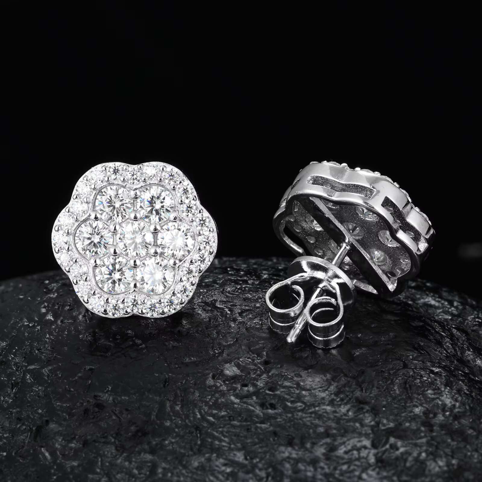 New Design Flower Moissanite Earrings Jewelry Unisex 925 Sterling Silver Classic Stud Diamond Earrings Fashion Jewelry for Gift