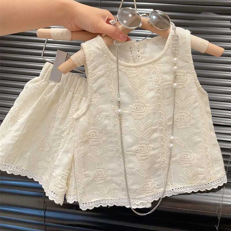 2024 New Summer Korean Chiffon Womens Clothing Set Sleeveless Cotton Embroidered Tank Top+Shorts 2-7 Year Childrens Clothing SetXJ250410