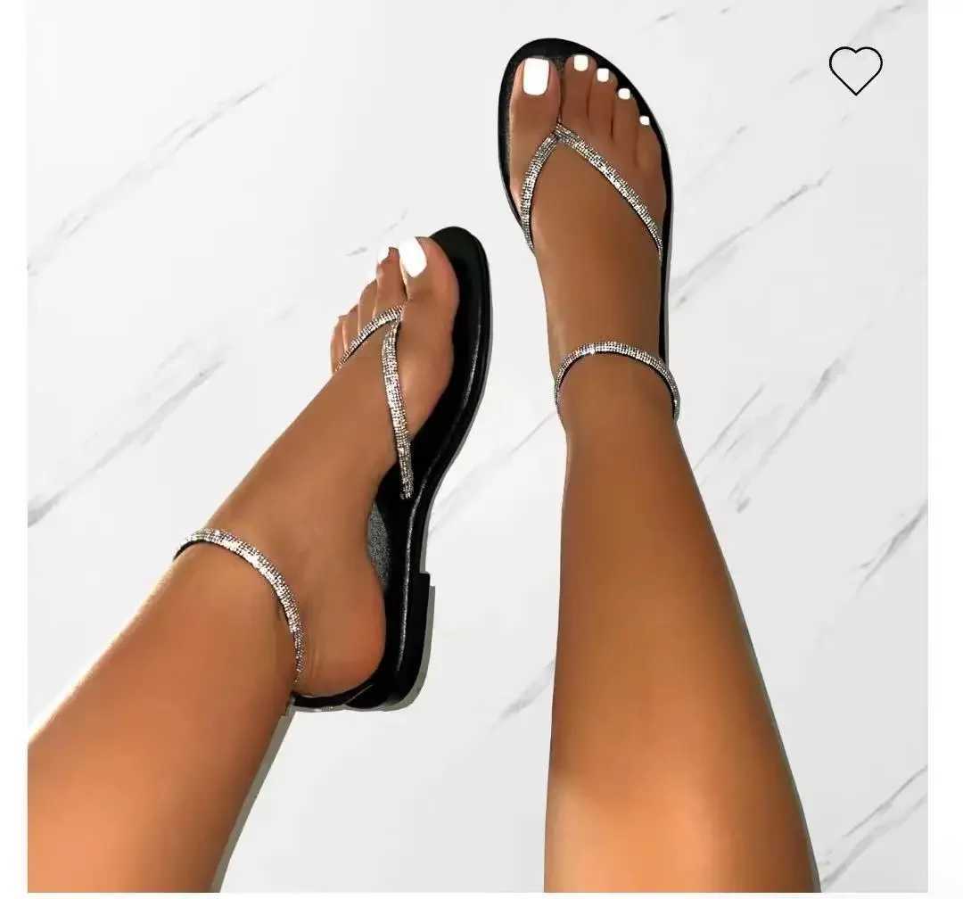New Rhine Decorative Shoe Pillar Moon Flip Womens Slide Outdoor N-Slip Beach Sandals 2024 Summer New Womens SlideXJ250410