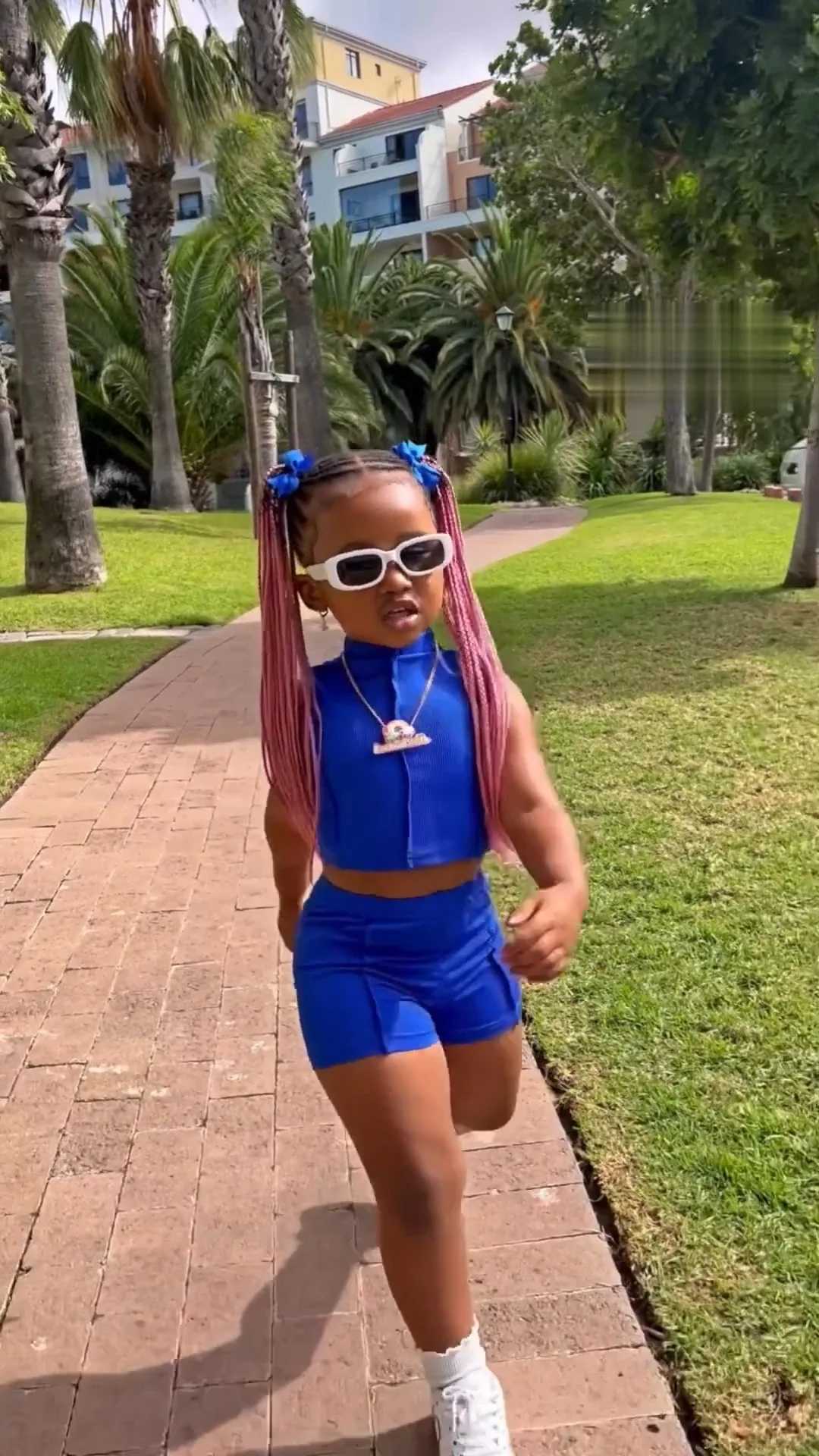 New 2024 Summer Girls Clothing Set Childrens Casual Solid Color Sleeveless T-shirt Top+Shorts Childrens Fashion Clothing 2-7 YearsXJ250410
