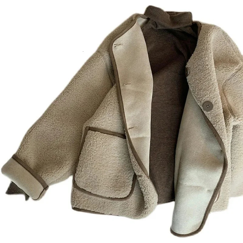 Winter Loose Short Thickened Lamb Fur Jacket Simple Style Small Size Elegant Top Polyester Fiber Full Sleeve Coat 251103