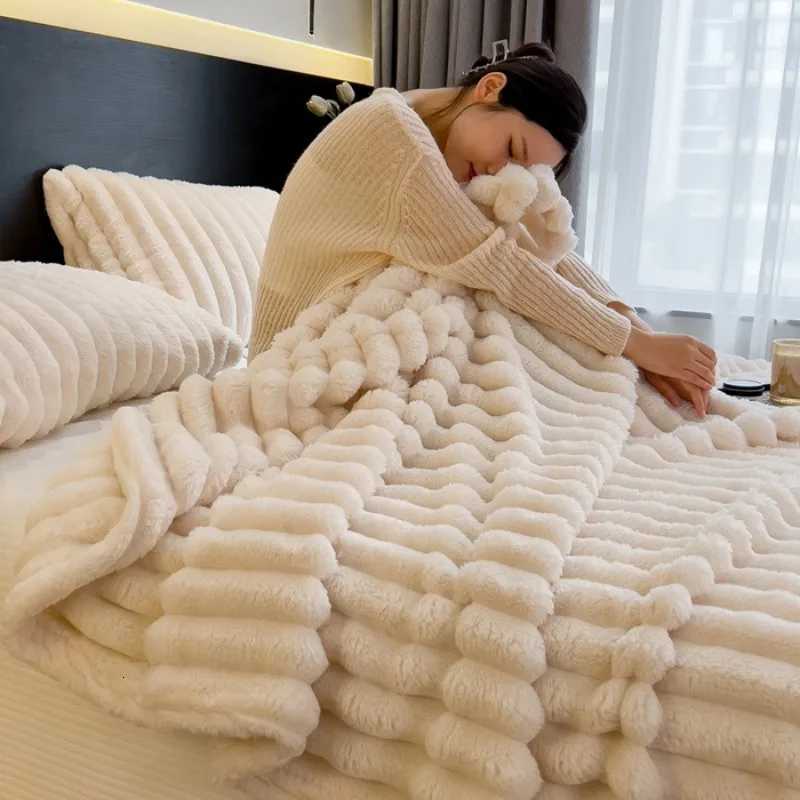 2025 Artificial Rabbit Plush Warm Blanket for Bed Soft Coral Fleece Sofa Throw Blanket Comfortable Thicken Bed Sheet C251111