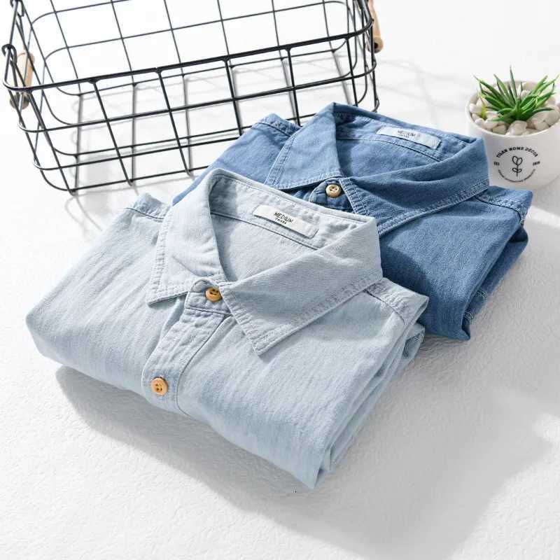 Light and Thin Summer Short-sleeved Denim Shirt for Men Casual and Breathable Sweat-wicking Suitable for Daily Commuting K251110