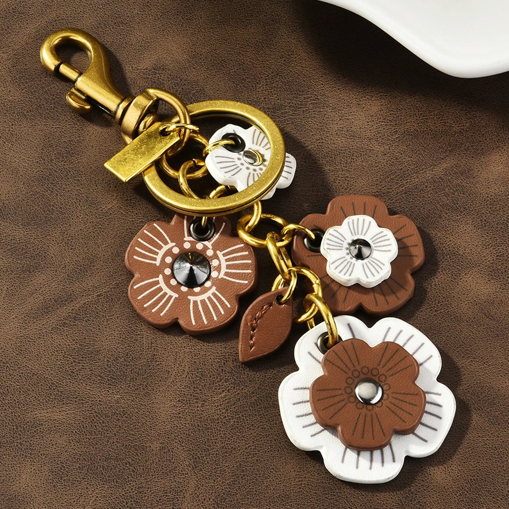 Charm Flower Keychain Many Plum Bossom Leather Pendants Keyring for Women Girls Bag Backpack Key Chian Accessories Gifts 251110