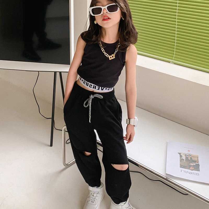 2022 Summer Childrens Clothing Set Personalized Fashion Short Sleeve Set Girls T-shirt+Hole length Sports Pants Baby Childrens SetXJ250410