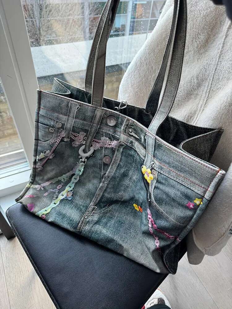 New Capacity Candy Chain Messenger Strap Bag Men Women High Quality Denimfunctional Shoulder Bags