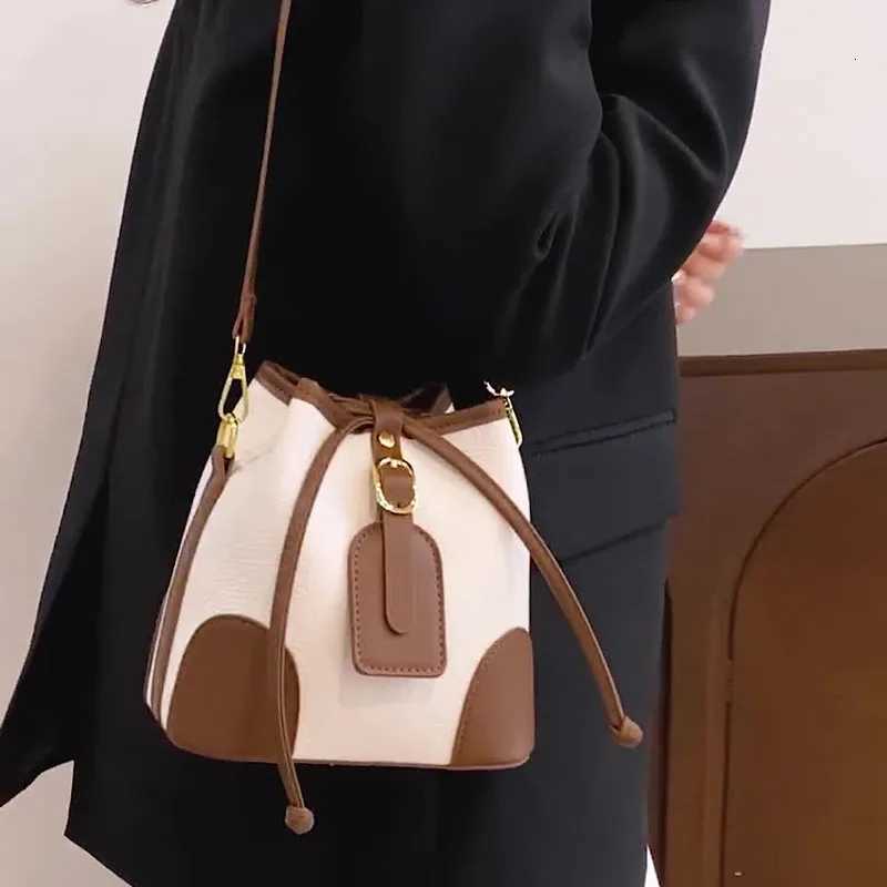 Womens Crossbody Bag Pu Material Versatile Bucket Bag Commuting Casual Drawstring Handbags Purse for Summer Travel ShoppingT251110