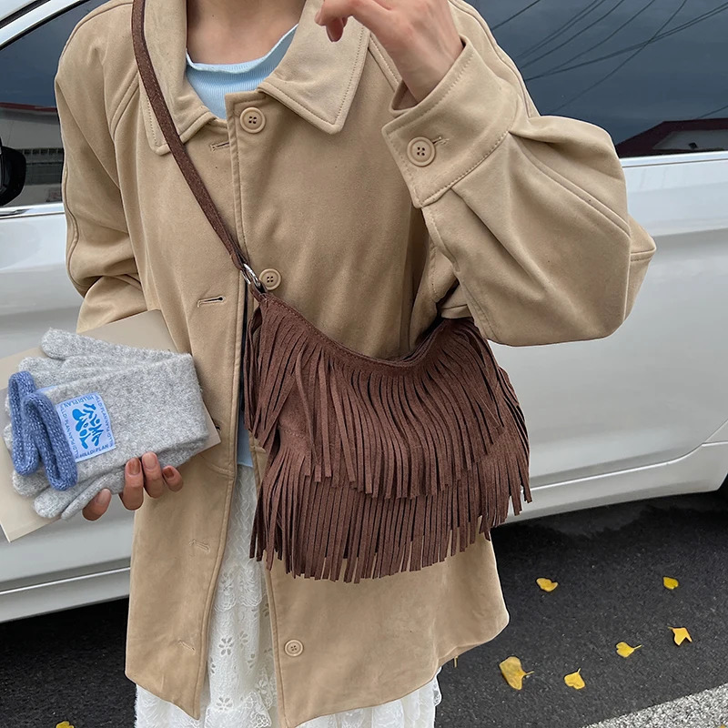 LEFTSIDE Punk Style PU Leather Shoulder Bags for Women Tassels Crossbody Bag Females Fashion Handbags 251110