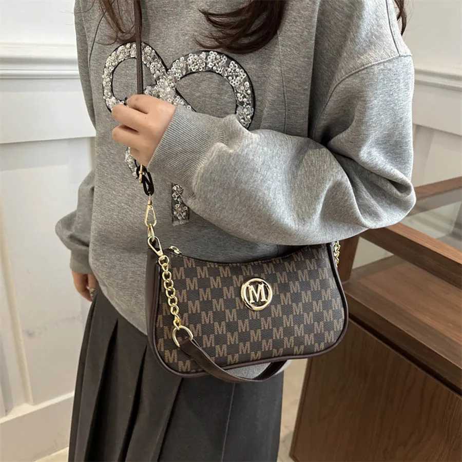 Stylish Womens Crossbody Bag Chic Black Checkered Design Lightweight Shoulder Bags For Woman Fashion Party Small BagT251110