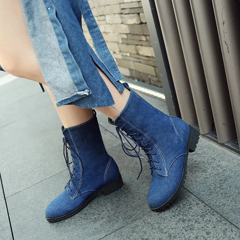 Autumn and Winter Motorcycle Boots Low Heel Lace Up Small 33 Thick Sole Womens Boots Large Denim Boots 251106