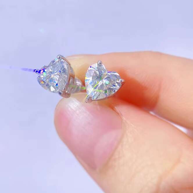 Top Sale Trendy 2021 Good Quality Heart Cut VVS D Color Moissanite Lad Diamond Fashion Luxury Silver Studs Earrings