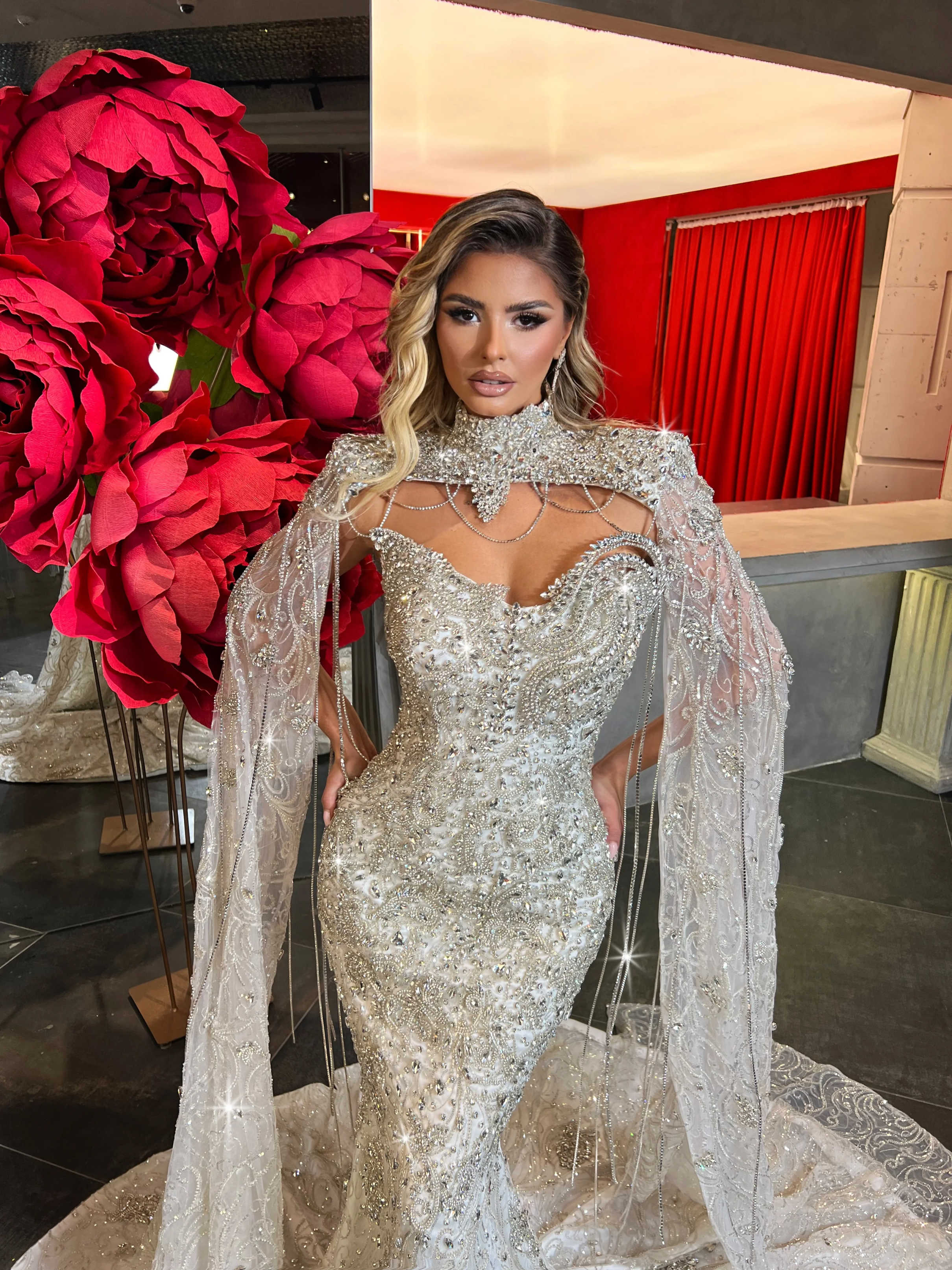 Sexy High Neck Mermaid Wedding Dress Modern Crystal Beaded Bride Dresses Tassels Floor Length Customized Bridal Gown