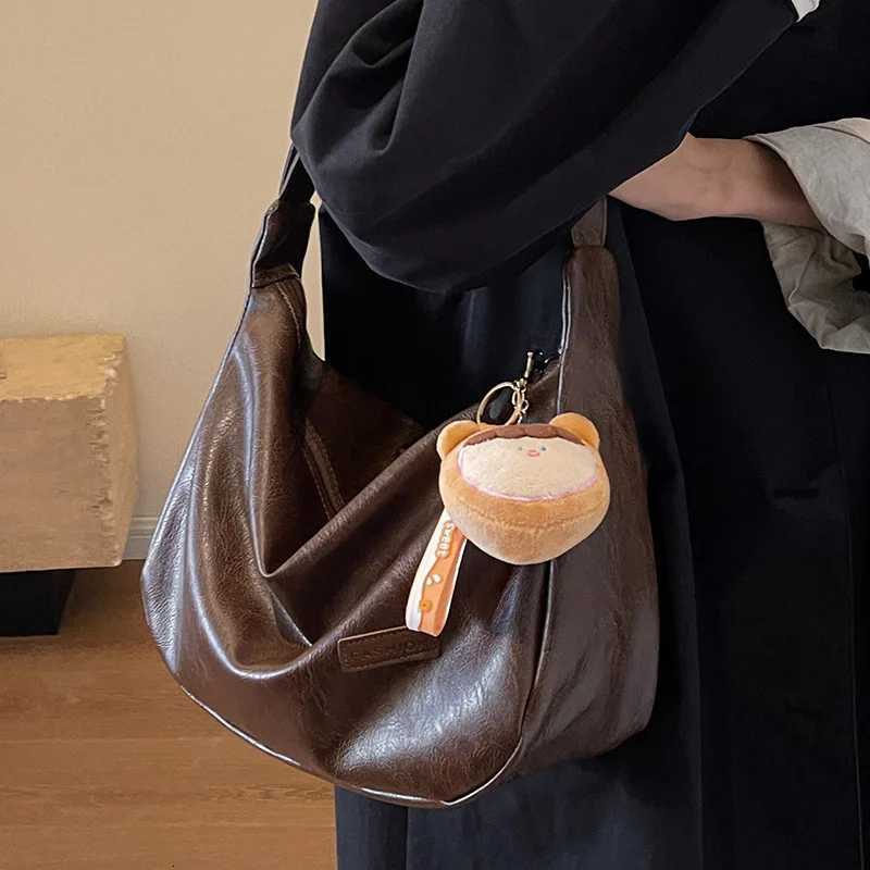 pu leather large capacity shoulder bag dumpling bag all kinds of crossbody retro commuting shoulder bagT251110