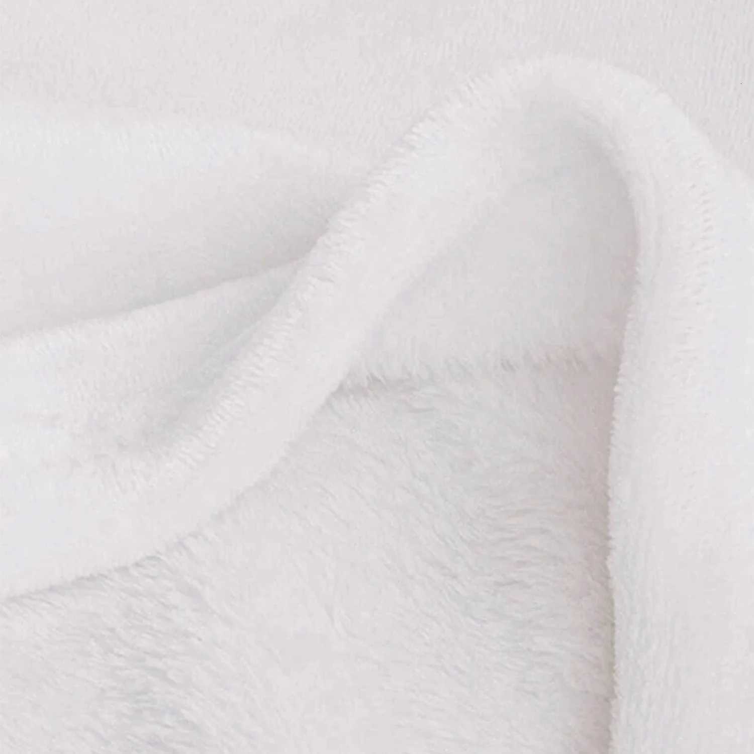 Sheep Themed Flannel Blanket With Idyllic Grass Field Design Suitable For Home Relaxation Offering Soft Warmth And Quty C251111