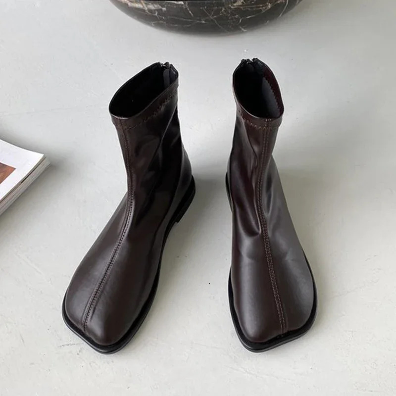 Women Leather Ankle Boots Flats square toe Shoes Trend Snow Boots Walking Goth Chelsea Boots Zip Female Zapatos 251110