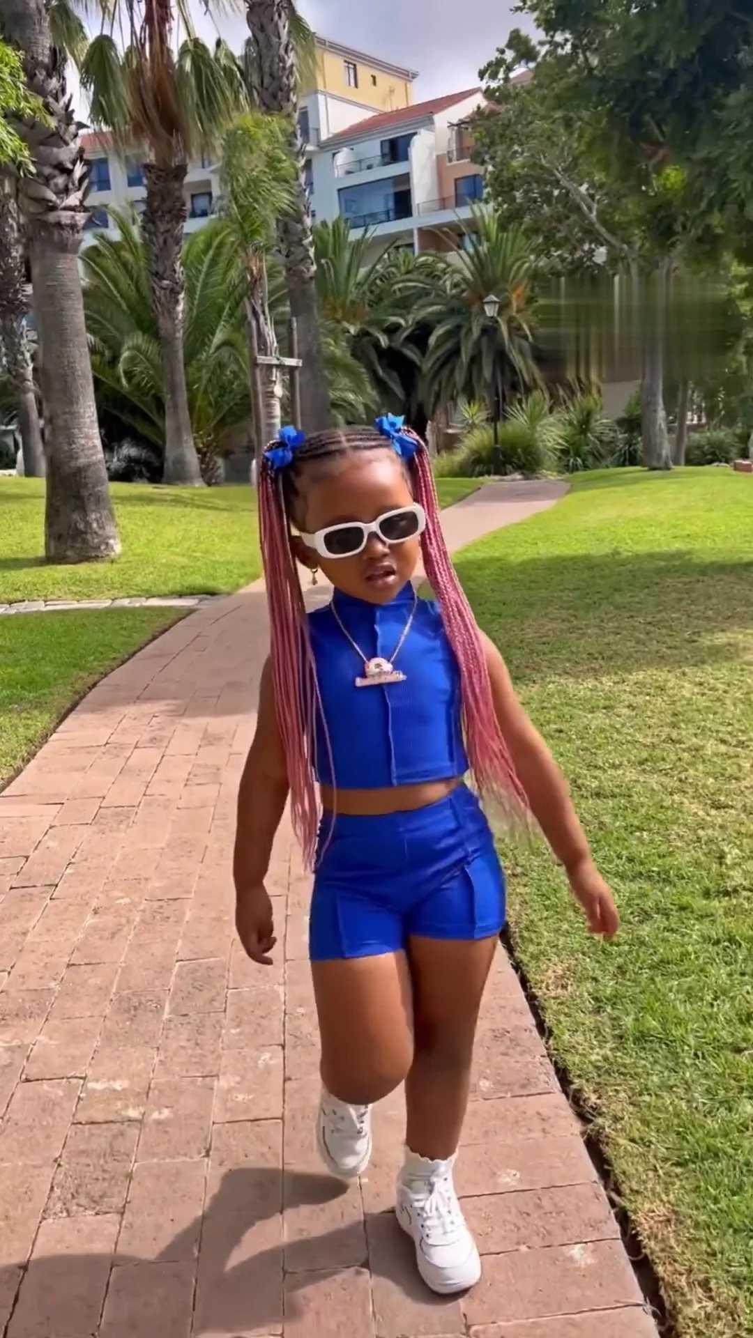 New 2024 Summer Girls Clothing Set Childrens Casual Solid Color Sleeveless T-shirt Top+Shorts Childrens Fashion Clothing 2-7 YearsXJ250410