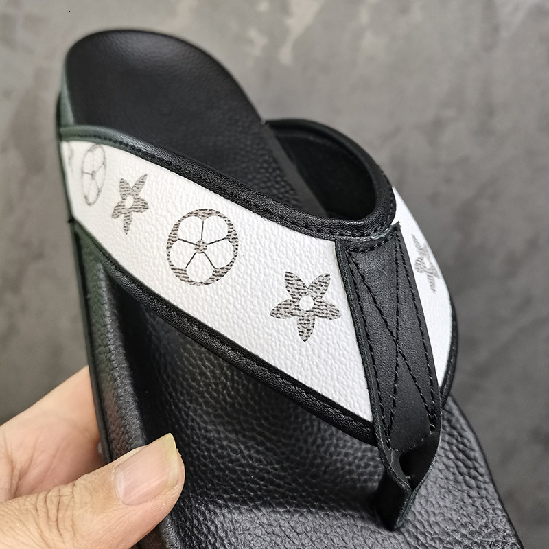 Free Shipping Designer Flip-flops Luxury Trendy Shoes PU Leather Print Slipper for Men