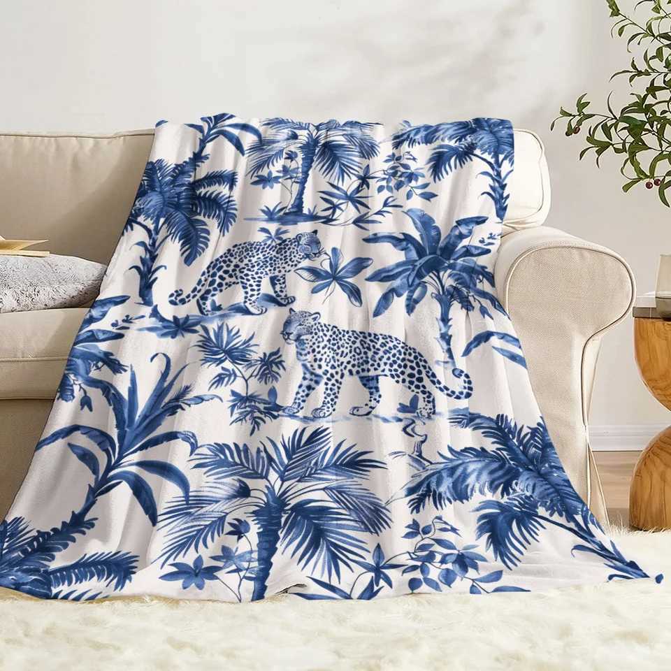 1pc Leopard and palm tree print blanket polyester fabric machine washable suitable for bedroom living room decoration C251111