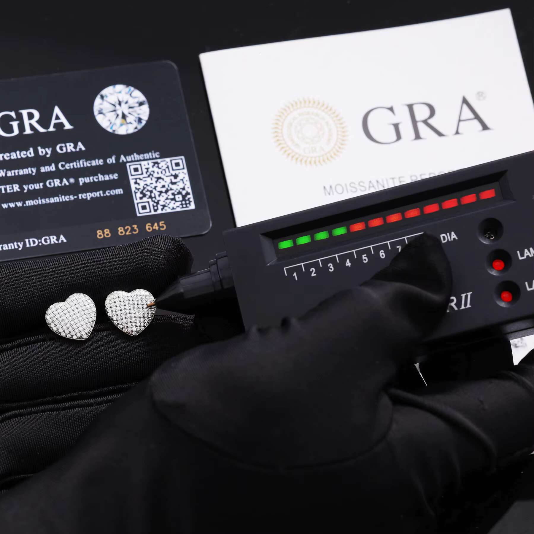 Pass Diamond Tester Iced Out Men and Women Trendy Heart Stud Earrings Fashion 925 Sterling Silver Moissanite Diamond Jewelry
