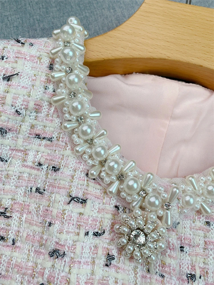 SS Fashion Tweed Women Two Pieces Sets Short Coat Midi Skirt With Beedings 251106