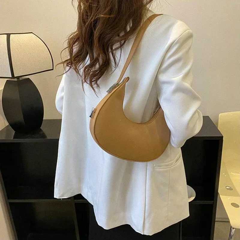 Fashion luxury design PU leather shoulder bag womens small clutch handbag wallet womens underwear bag travel handbagT25041122