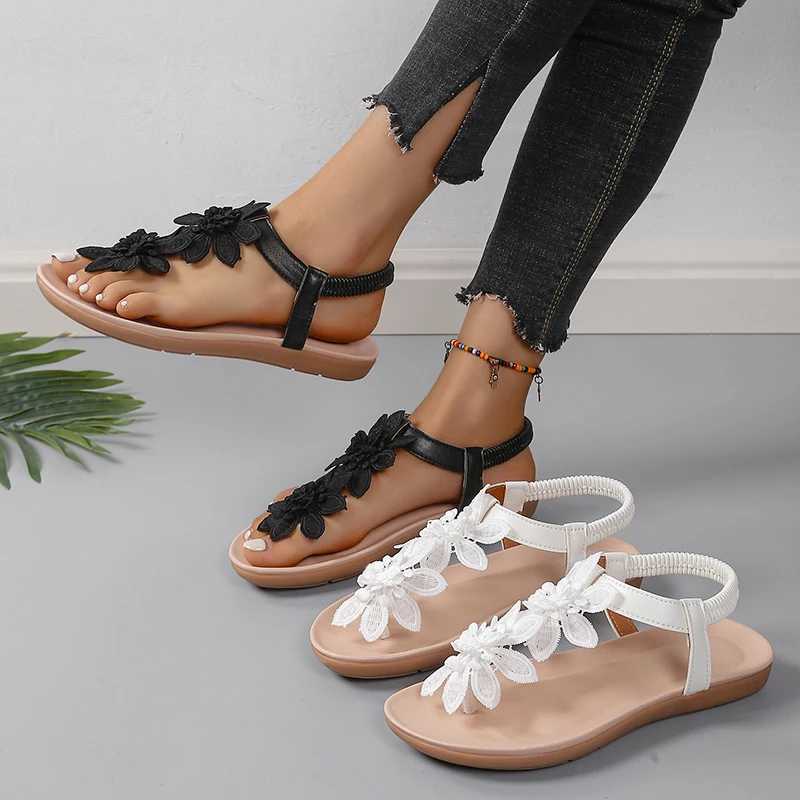 Fi White Flower Sandals Womens Pinch Toe Sandals Flat Shoes Womens Summer Casual Shoes Bohemian Flower Skating Beach Womens ShoesXJ250410