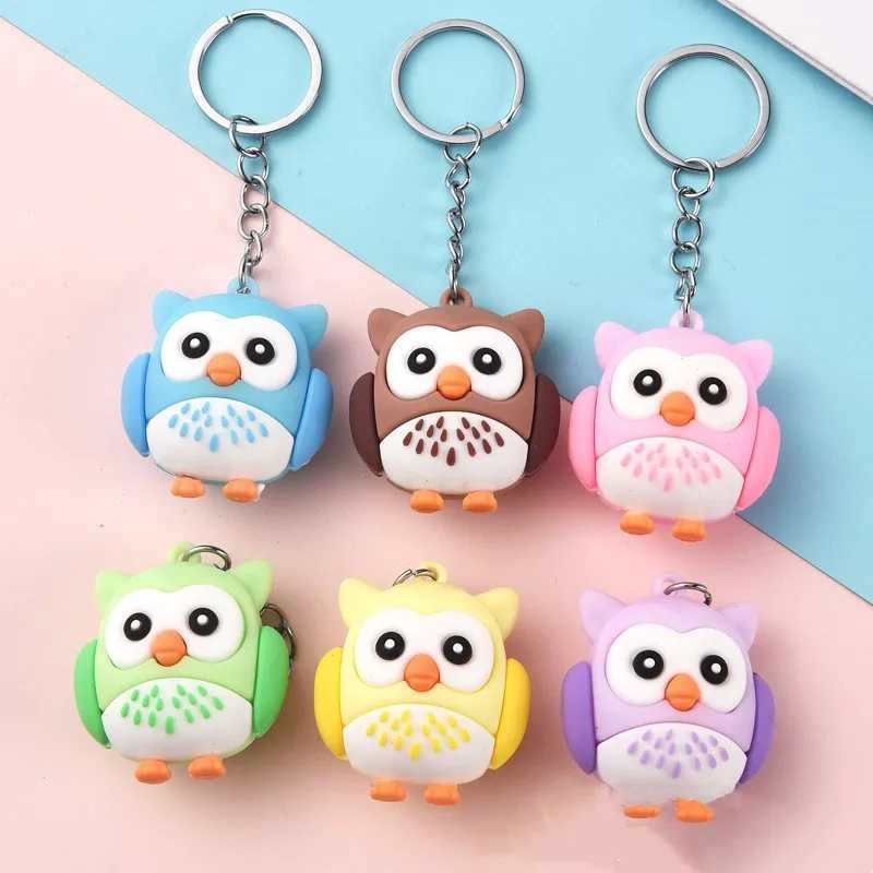 New cartoon owl keychain pendant small animal keychain car keychain activity small gift accessories W250411